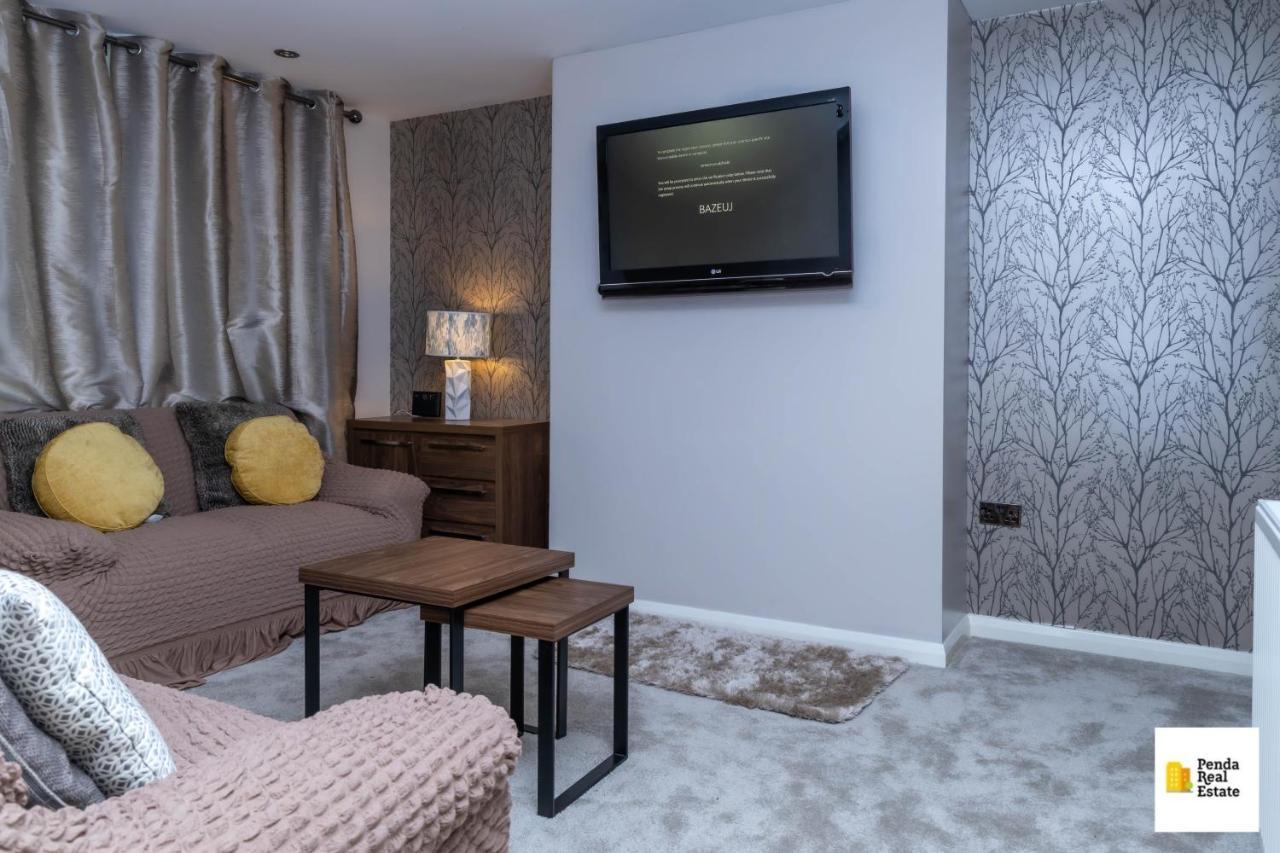 Penda Contractor And Leisure Guests Nottingham Villa Luaran gambar