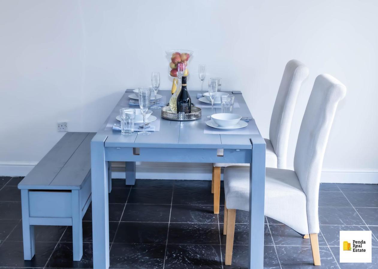 Penda Contractor And Leisure Guests Nottingham Villa Luaran gambar