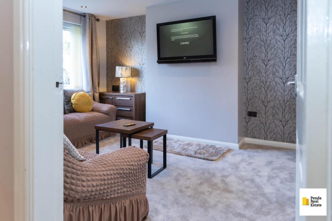 Penda Contractor And Leisure Guests Nottingham Villa Luaran gambar
