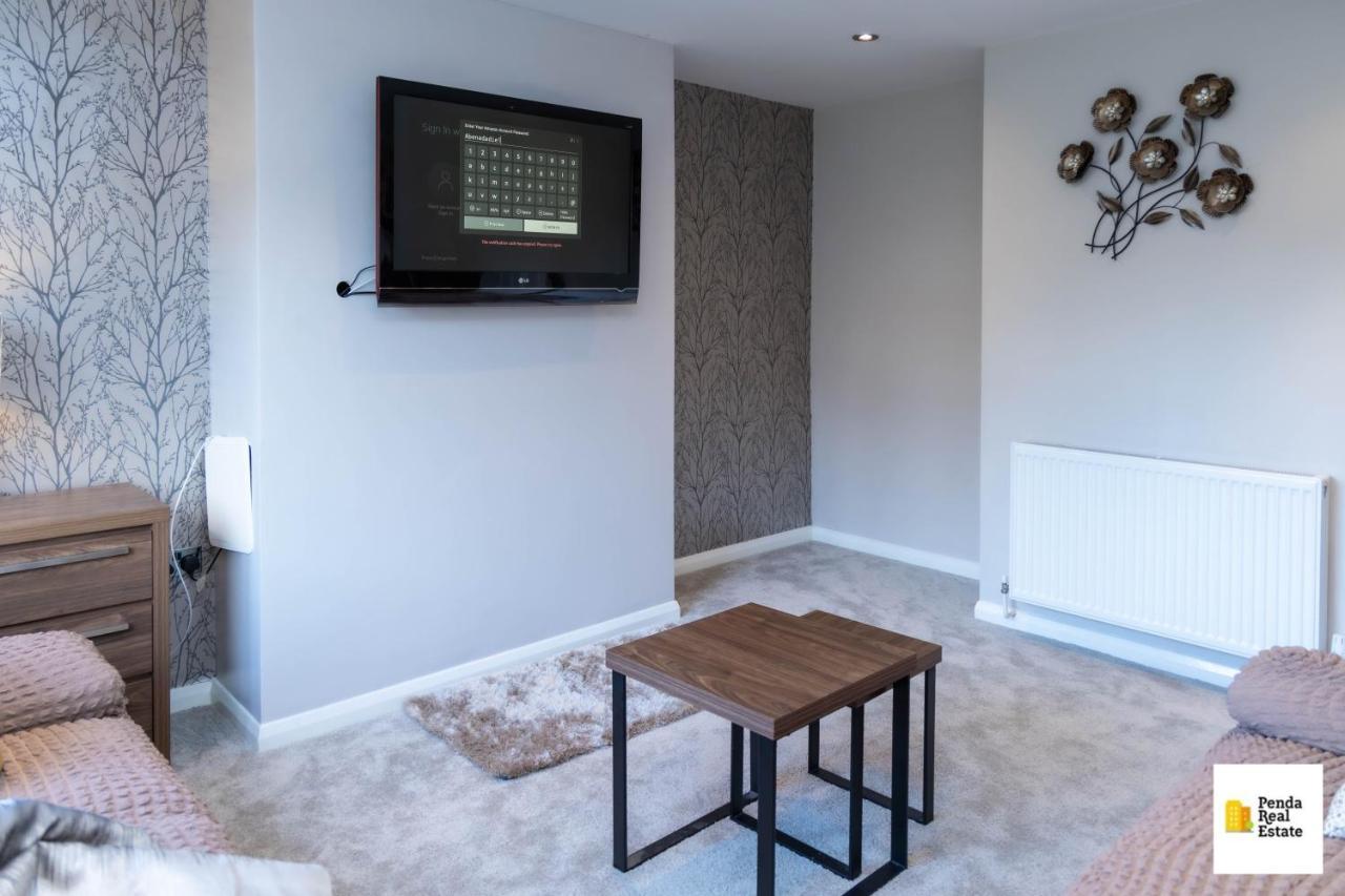 Penda Contractor And Leisure Guests Nottingham Villa Luaran gambar